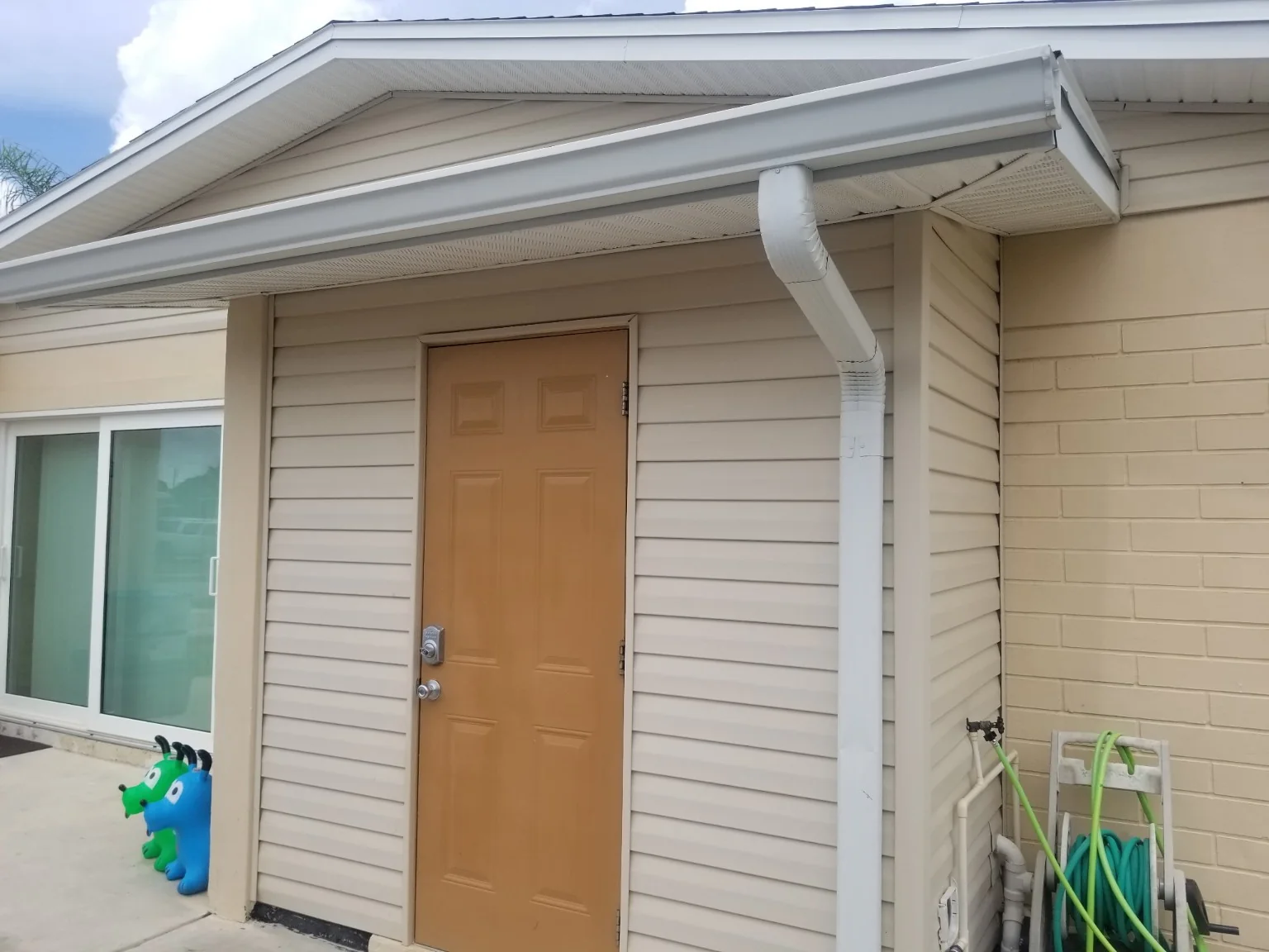 Cleaned home exterior and gutters